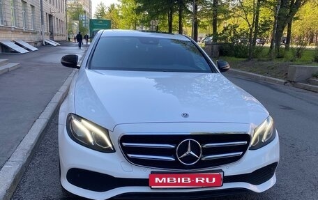 Mercedes-Benz E-Класс, 2020 год, 3 620 000 рублей, 2 фотография