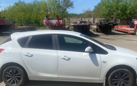 Opel Astra J, 2010 год, 600 000 рублей, 10 фотография