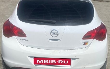 Opel Astra J, 2010 год, 600 000 рублей, 13 фотография