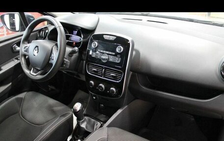 Renault Clio IV рестайлинг, 2017 год, 1 350 000 рублей, 6 фотография