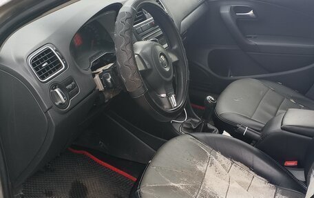 Volkswagen Polo VI (EU Market), 2011 год, 380 000 рублей, 11 фотография