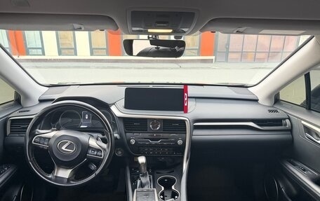 Lexus RX IV рестайлинг, 2020 год, 5 500 000 рублей, 12 фотография