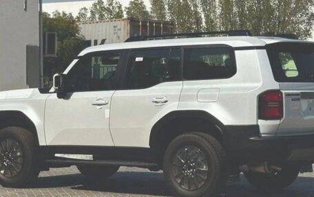 Toyota Land Cruiser Prado, 2025 год, 8 352 000 рублей, 4 фотография