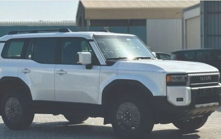 Toyota Land Cruiser Prado, 2025 год, 8 352 000 рублей, 3 фотография