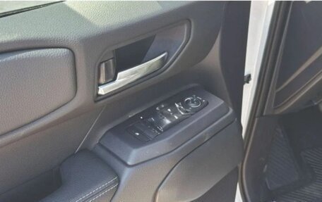 Toyota Land Cruiser Prado, 2025 год, 8 352 000 рублей, 14 фотография