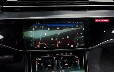 Audi A8, 2023 год, 9 200 000 рублей, 10 фотография