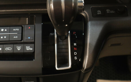 Honda Stepwgn IV, 2015 год, 2 119 000 рублей, 18 фотография