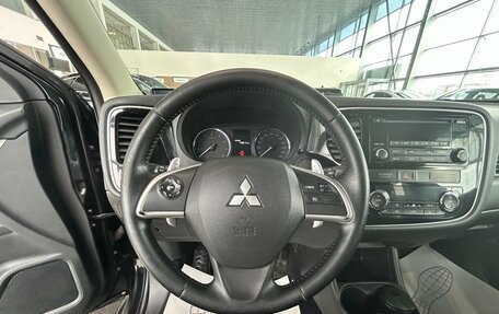 Mitsubishi Outlander III рестайлинг 3, 2014 год, 1 295 000 рублей, 26 фотография