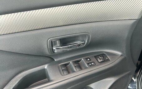 Mitsubishi Outlander III рестайлинг 3, 2014 год, 1 295 000 рублей, 22 фотография