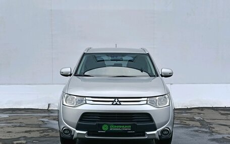 Mitsubishi Outlander III рестайлинг 3, 2014 год, 1 280 000 рублей, 2 фотография