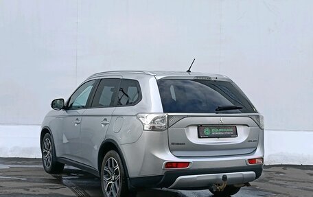 Mitsubishi Outlander III рестайлинг 3, 2014 год, 1 280 000 рублей, 7 фотография