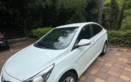 Hyundai Solaris II рестайлинг, 2014 год, 1 200 000 рублей, 3 фотография
