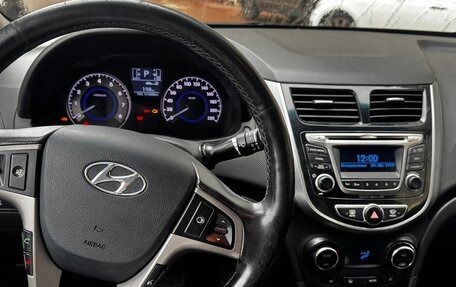 Hyundai Solaris II рестайлинг, 2014 год, 1 200 000 рублей, 7 фотография