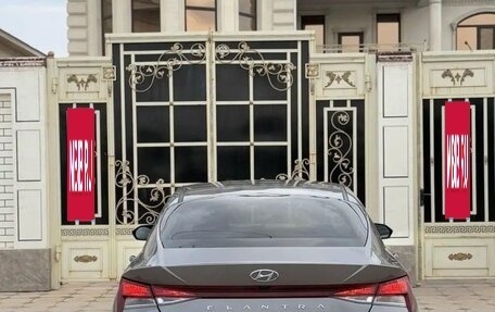 Hyundai Elantra, 2022 год, 1 490 000 рублей, 5 фотография
