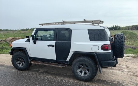 Toyota FJ Cruiser, 2007 год, 3 250 000 рублей, 4 фотография