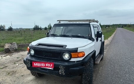 Toyota FJ Cruiser, 2007 год, 3 250 000 рублей, 2 фотография