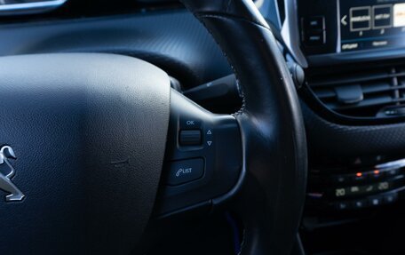 Peugeot 2008 II, 2019 год, 1 099 000 рублей, 15 фотография