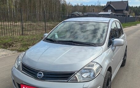 Nissan Tiida, 2010 год, 700 000 рублей, 1 фотография