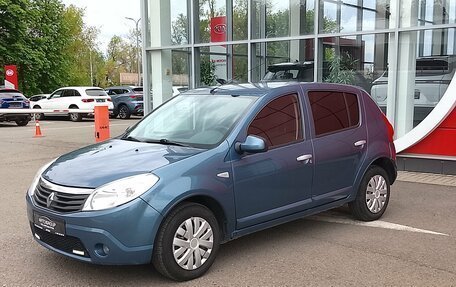 Renault Sandero I, 2013 год, 656 000 рублей, 1 фотография