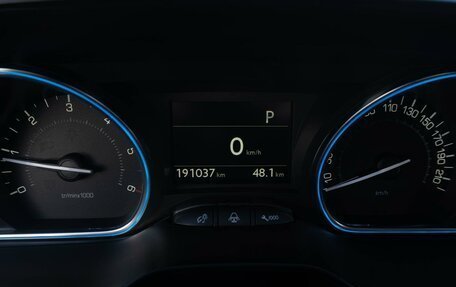 Peugeot 2008 II, 2019 год, 1 099 000 рублей, 22 фотография