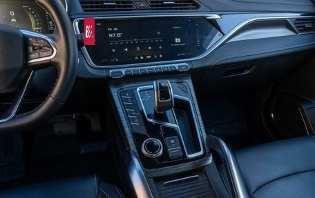 Geely Atlas, 2024 год, 2 299 000 рублей, 21 фотография