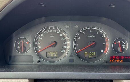 Volvo XC90 II рестайлинг, 2005 год, 1 020 000 рублей, 32 фотография