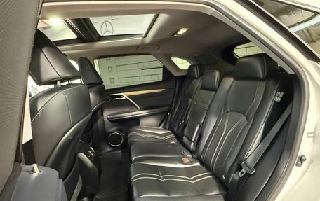 Lexus RX IV рестайлинг, 2021 год, 6 100 000 рублей, 3 фотография