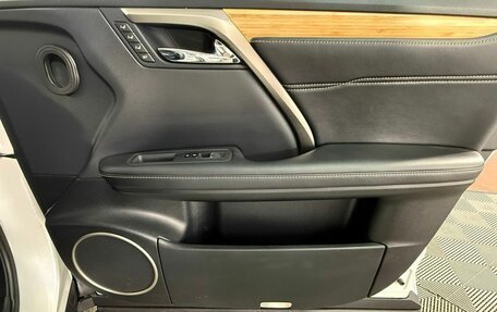 Lexus RX IV рестайлинг, 2021 год, 6 100 000 рублей, 25 фотография
