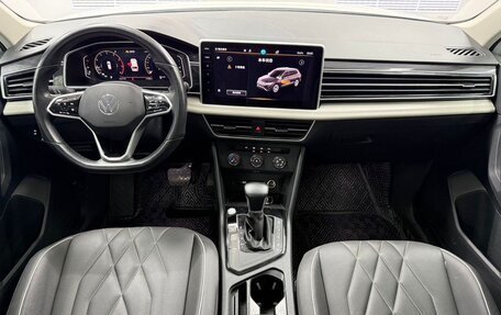 Volkswagen Tiguan II, 2022 год, 2 400 000 рублей, 7 фотография