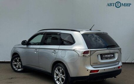 Mitsubishi Outlander III рестайлинг 3, 2014 год, 1 414 000 рублей, 6 фотография