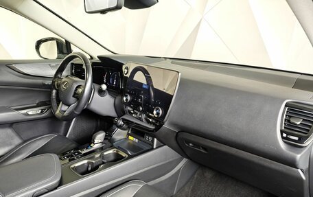 Lexus NX, 2021 год, 5 900 000 рублей, 13 фотография