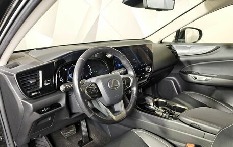 Lexus NX, 2021 год, 5 900 000 рублей, 19 фотография