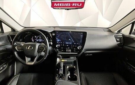 Lexus NX, 2021 год, 5 900 000 рублей, 14 фотография