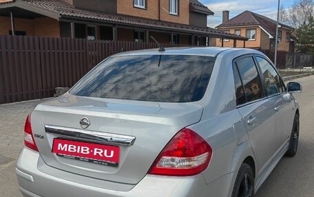 Nissan Tiida, 2010 год, 700 000 рублей, 2 фотография