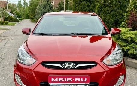 Hyundai Solaris II рестайлинг, 2013 год, 890 000 рублей, 8 фотография