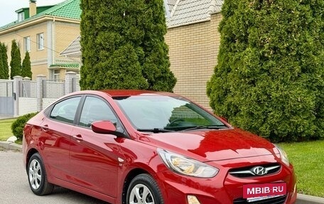 Hyundai Solaris II рестайлинг, 2013 год, 890 000 рублей, 16 фотография