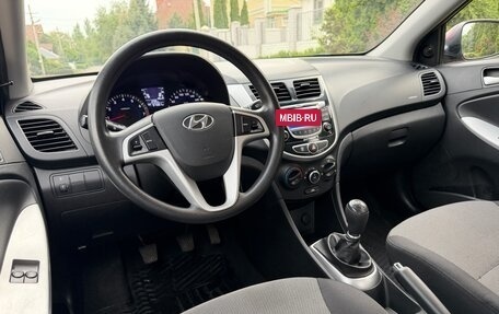 Hyundai Solaris II рестайлинг, 2013 год, 890 000 рублей, 21 фотография