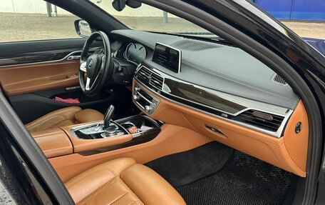 BMW 7 серия, 2015 год, 3 600 000 рублей, 7 фотография