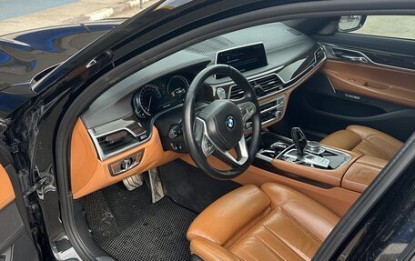 BMW 7 серия, 2015 год, 3 600 000 рублей, 13 фотография