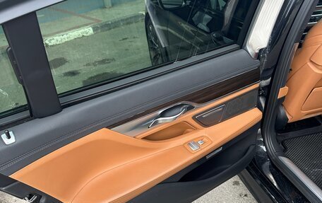 BMW 7 серия, 2015 год, 3 600 000 рублей, 12 фотография