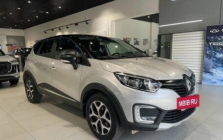 Renault Kaptur I рестайлинг, 2018 год, 1 788 000 рублей, 3 фотография