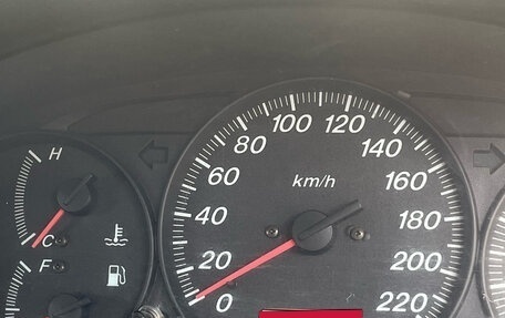 Mazda 323, 2002 год, 110 000 рублей, 1 фотография