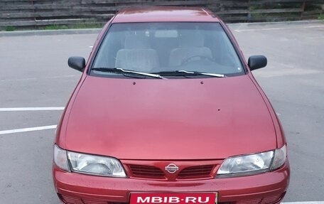 Nissan Almera, 1998 год, 275 000 рублей, 1 фотография