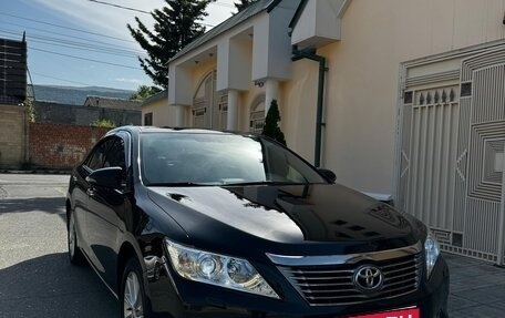 Toyota Camry, 2013 год, 1 815 000 рублей, 2 фотография