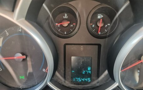 Chevrolet Cruze II, 2012 год, 700 000 рублей, 10 фотография