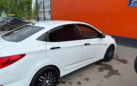 Hyundai Solaris II рестайлинг, 2014 год, 840 000 рублей, 6 фотография