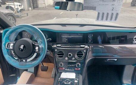 Rolls-Royce Cullinan, 2026 год, 65 000 000 рублей, 25 фотография
