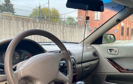Mitsubishi Galant VIII, 2000 год, 400 000 рублей, 8 фотография
