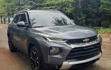 Chevrolet TrailBlazer, 2023 год, 1 650 000 рублей, 2 фотография