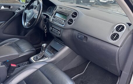 Volkswagen Tiguan I, 2011 год, 920 000 рублей, 4 фотография